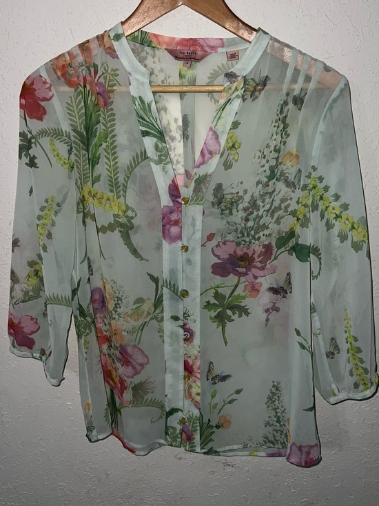 Ted Baker Tops - Ted Baker sheer light green floral print button-down blouse size Medium.